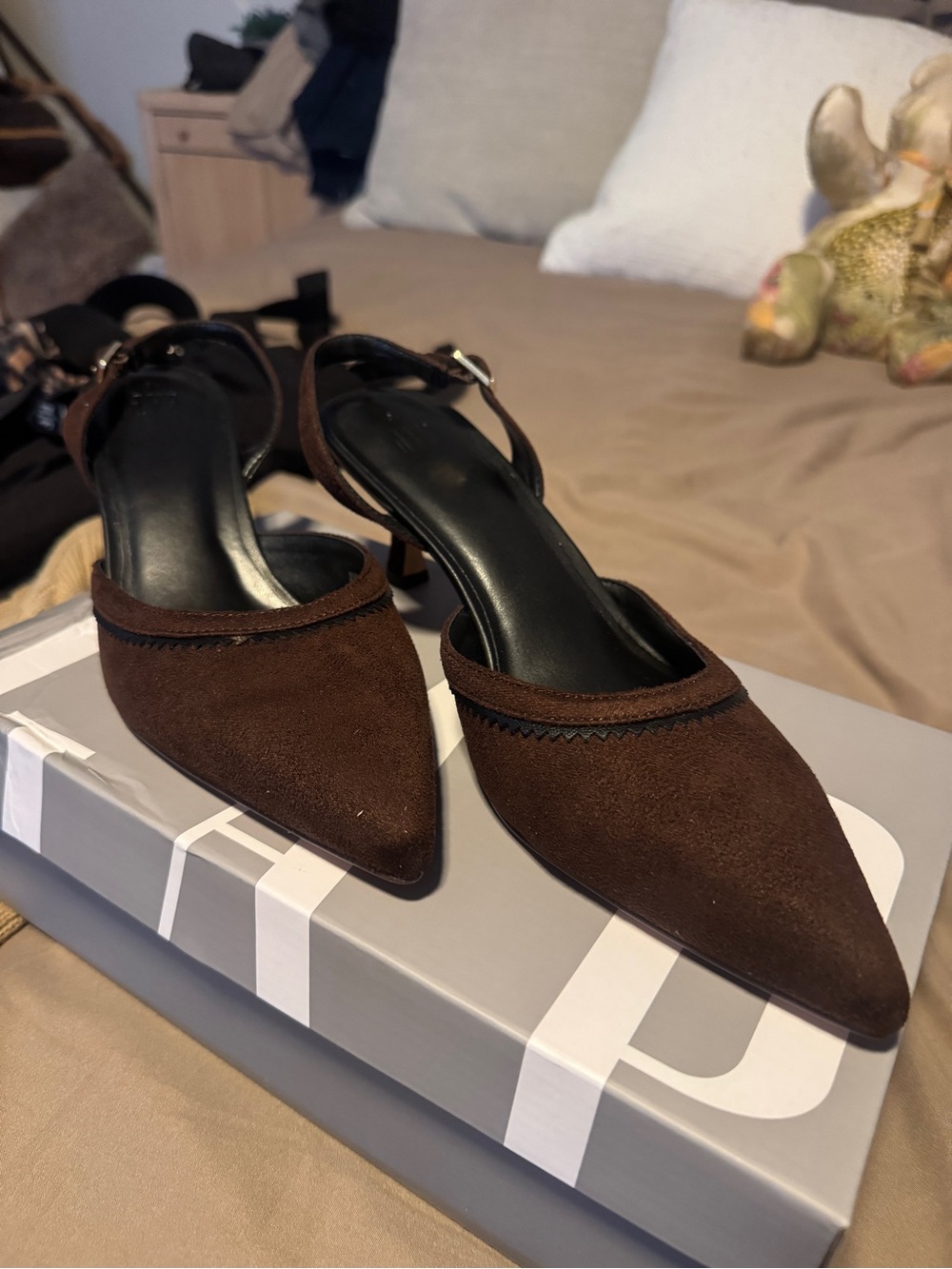 Women's Brown Suede Pointed Slingback Heels